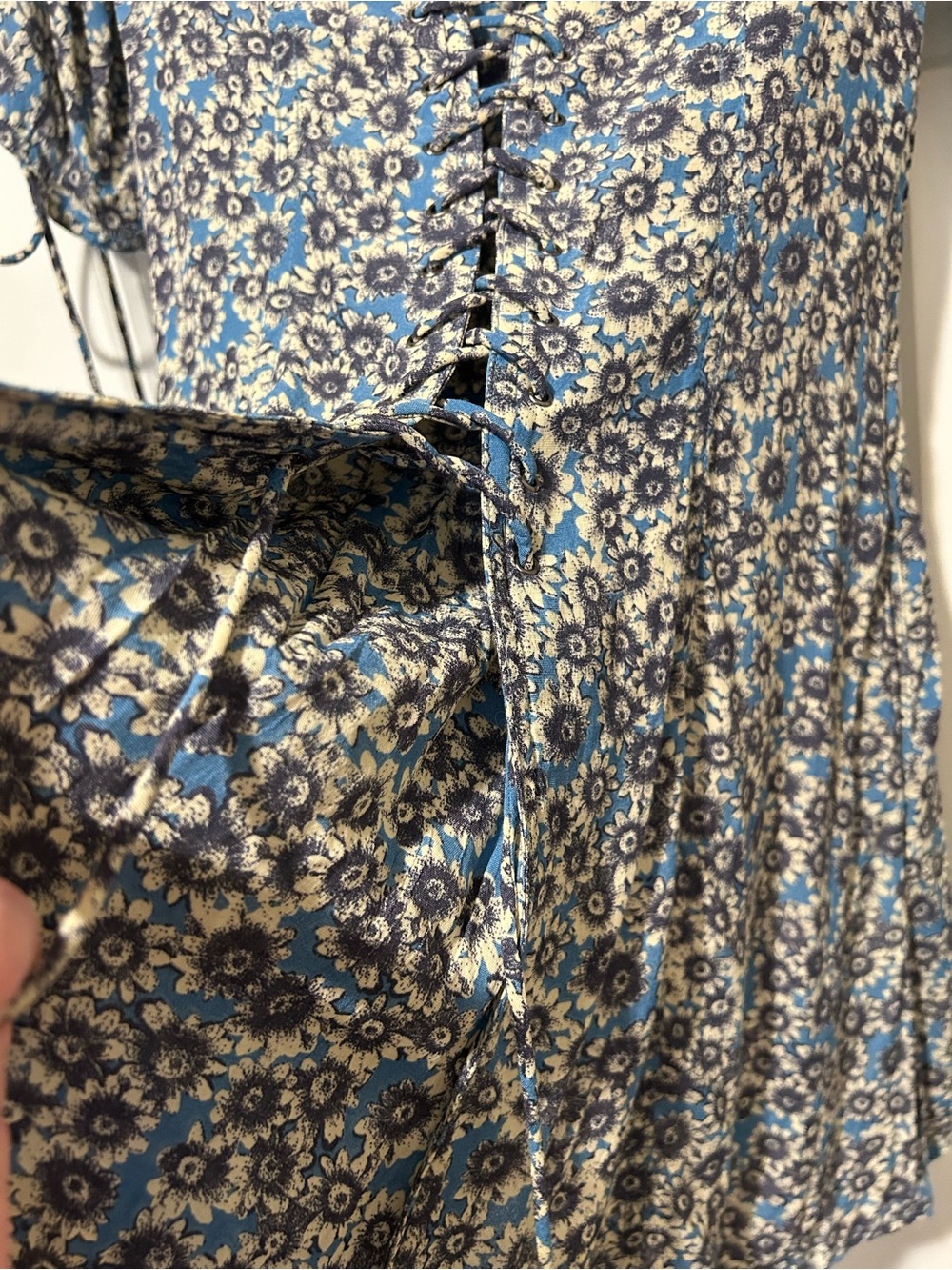 Like New Free People All Laced Up Mini Dress Blue/Ivory Floral Daisy Print - Picture 8 of 16